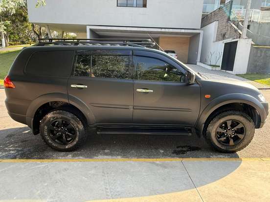 MITSUBISHI-PAJERO DAKAR-2012
