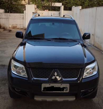MITSUBISHI-PAJERO TR4-2012