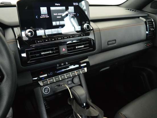 MITSUBISHI-TRITON-2.4 BITURBO DIESEL CD KATANA SR80 4X4 AUTOMÁTICO MITSUBISHI-TRITON-2025