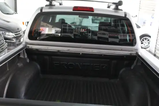 NISSAN-FRONTIER-2016