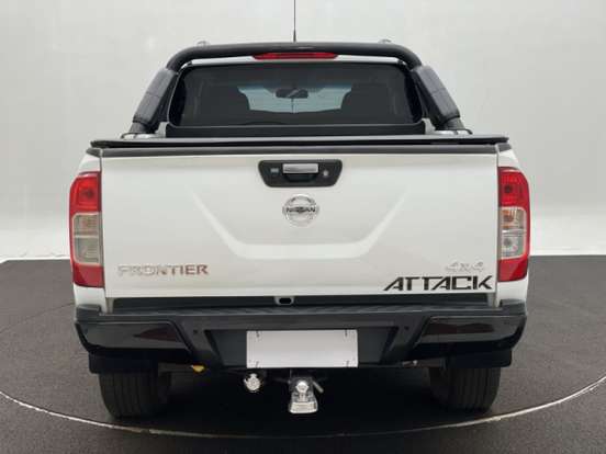 NISSAN-FRONTIER-2021