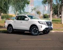 NISSAN FRONTIER 2.3 16V TURBO DIESEL PLATINUM CD 4X4 AUTOMÁTICO NISSAN FRONTIER 2.3 16V TURBO DIESEL PLATINUM CD 4X4 AUTOMÁTICO
