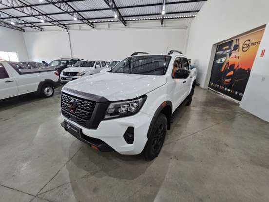 NISSAN-FRONTIER-2023