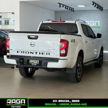 NISSAN-FRONTIER-2022
