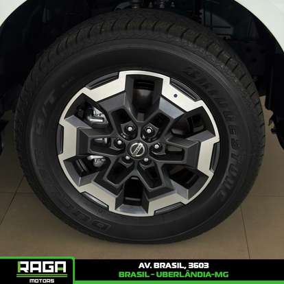 NISSAN-FRONTIER-2022