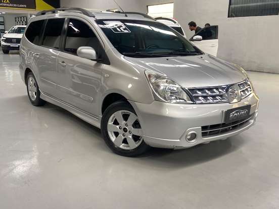 NISSAN-GRAND LIVINA-1.8 SL 16V FLEX 4P AUTOMÁTICO NISSAN-GRAND LIVINA-2011