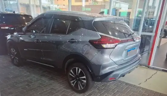 NISSAN-KICKS-2023