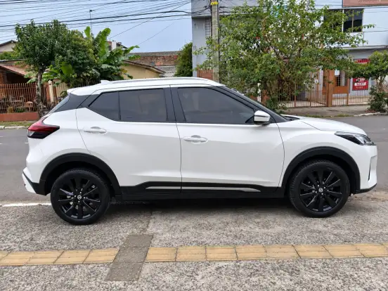 NISSAN-KICKS-2021