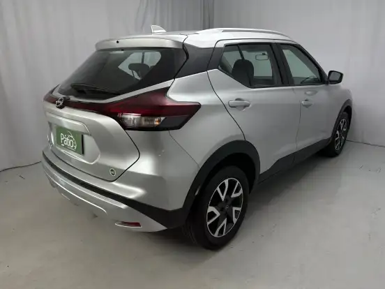 NISSAN-KICKS-2022