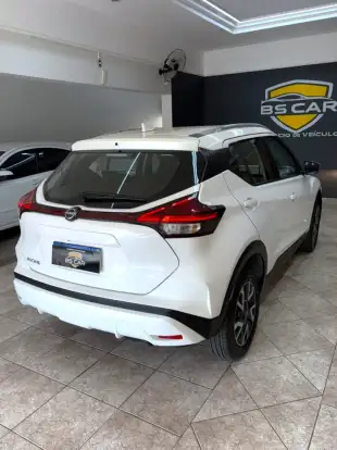 NISSAN-KICKS-2023