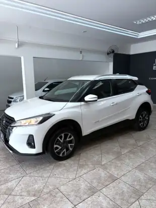 NISSAN-KICKS-2023