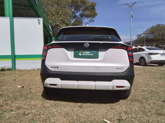 NISSAN-KICKS-2025