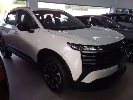 NISSAN-KICKS-2025