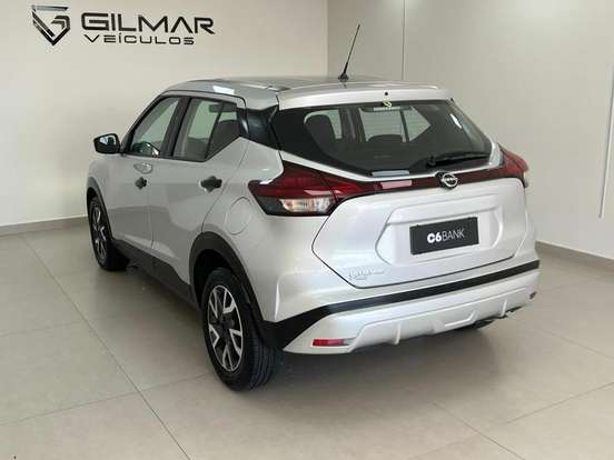 NISSAN-KICKS-2023
