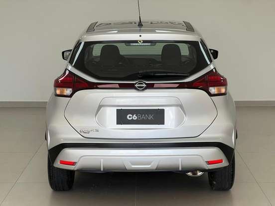NISSAN-KICKS-2023