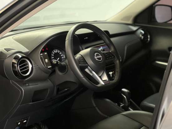 NISSAN-KICKS-2024