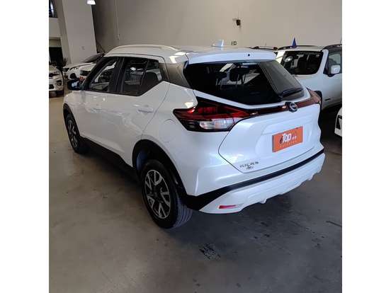 NISSAN-KICKS-2024