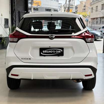 NISSAN-KICKS-2024