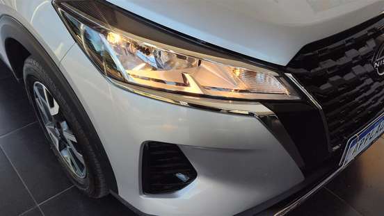 NISSAN-KICKS-2024