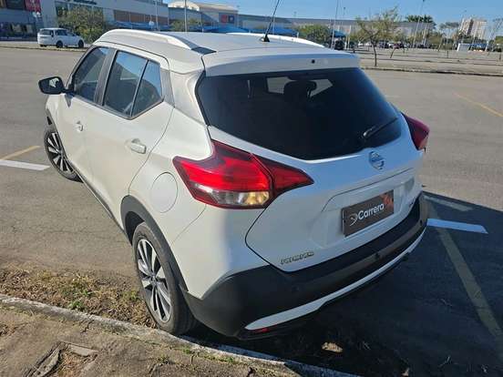 NISSAN-KICKS-2018