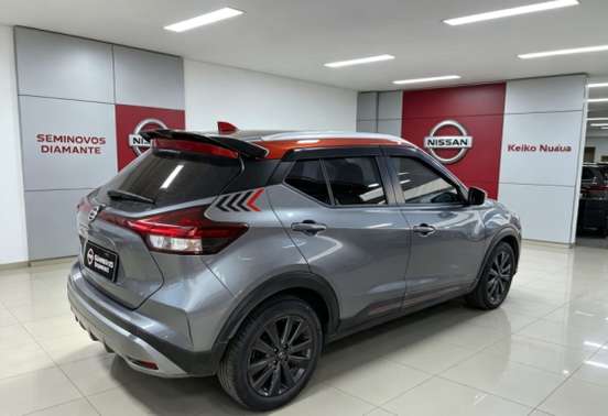 NISSAN-KICKS-2022
