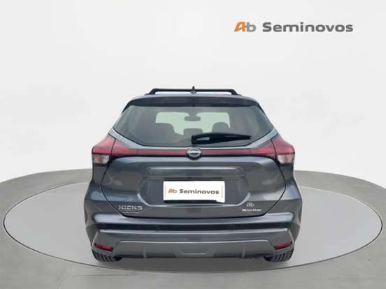 NISSAN-KICKS PLAY-2025
