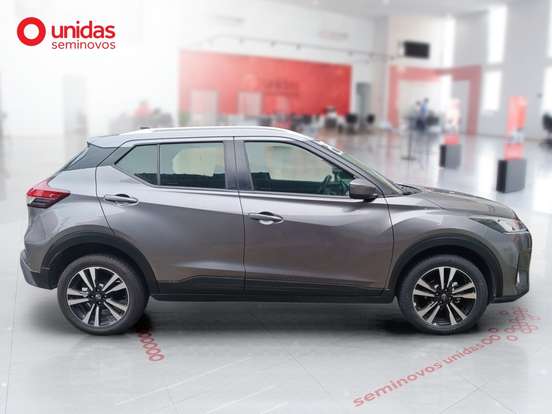 NISSAN-KICKS PLAY-2025