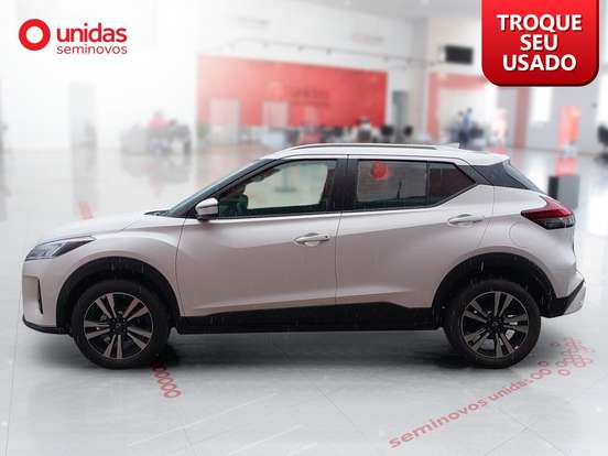 NISSAN-KICKS PLAY-2025