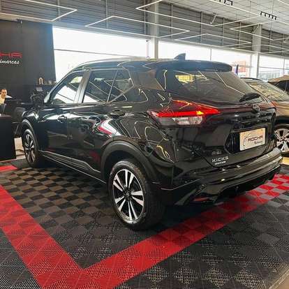 NISSAN-KICKS PLAY-2025