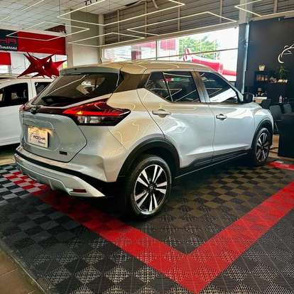NISSAN-KICKS PLAY-2025