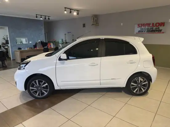 NISSAN-MARCH-1.6 SL 16V FLEX 4P XTRONIC NISSAN-MARCH-2018