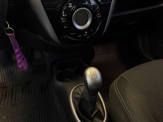 NISSAN-MARCH-2017