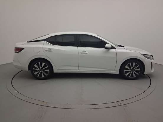 NISSAN-SENTRA-2024