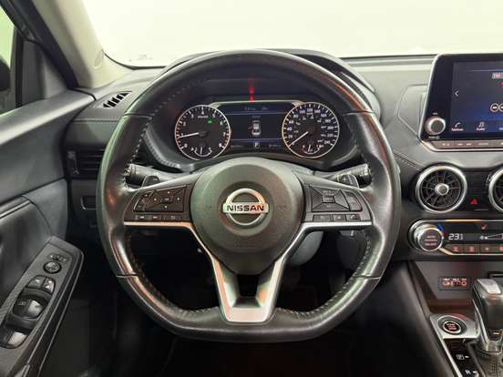 NISSAN-SENTRA-2023