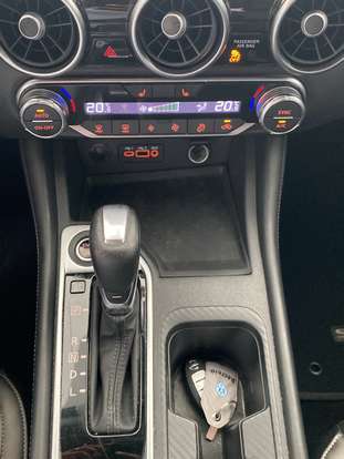 NISSAN-SENTRA-2023