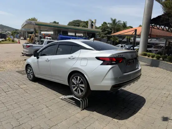 NISSAN-VERSA-2024