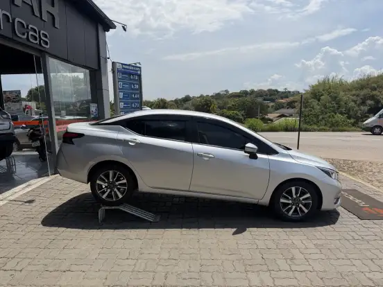 NISSAN-VERSA-2024