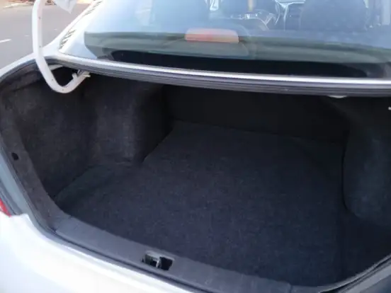 NISSAN-VERSA-2018