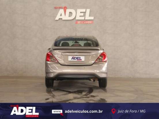 NISSAN-VERSA-2016