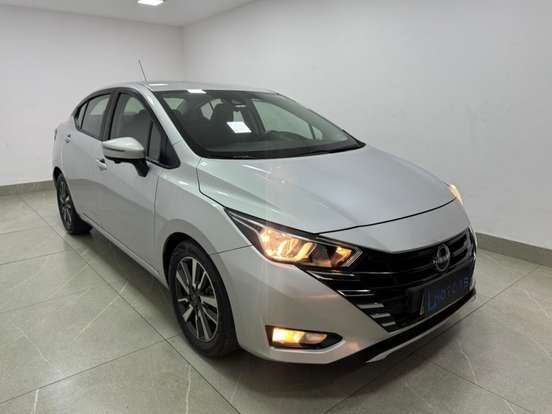 NISSAN-VERSA-2023
