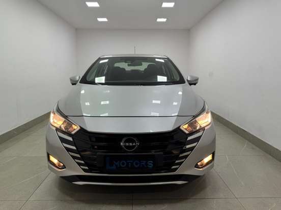NISSAN-VERSA-2023