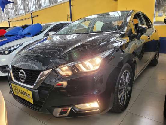 NISSAN-VERSA-2021