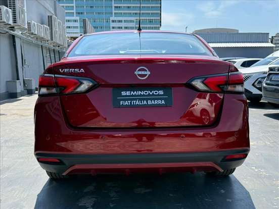 NISSAN-VERSA-2024