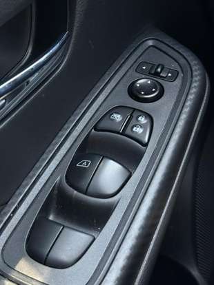 NISSAN-VERSA-2024