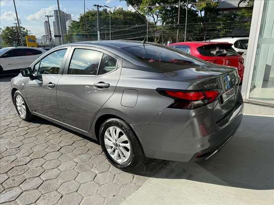 NISSAN-VERSA-2024
