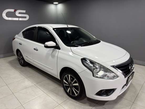 NISSAN-VERSA-2019
