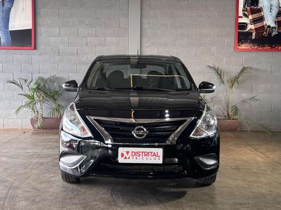 NISSAN-VERSA-2019