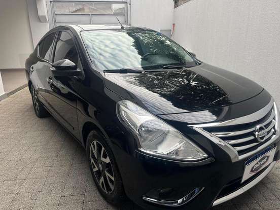 NISSAN-VERSA-1.6 16V FLEXSTART UNIQUE 4P XTRONIC NISSAN-VERSA-2017