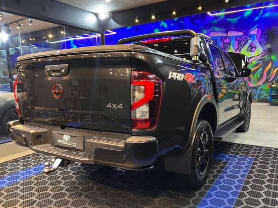 NISSAN-FRONTIER-2.3 16V TURBO DIESEL PRO4X CD 4X4 AUTOMÁTICO NISSAN-FRONTIER-2024
