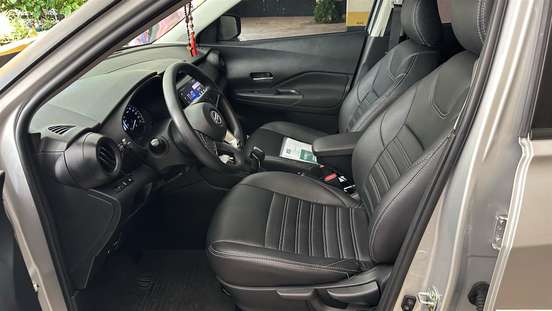 NISSAN-KICKS-2023